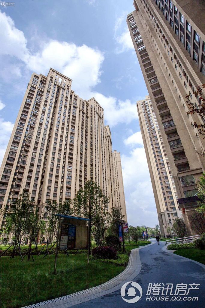 绿地伊顿公馆实景图